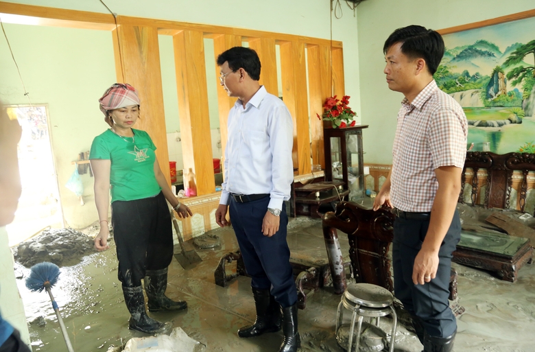 Bí Thư Tỉnh ủy tỉnh Lào Cai kiểm tra công tác khắc phục sự cố hồ đập tại xã Tả Phời