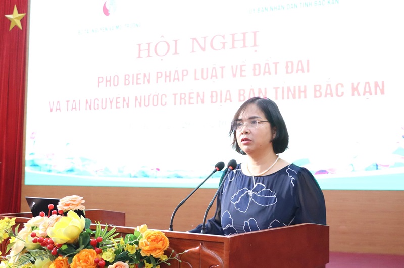 Bộ TN&MT phổ biến pháp luật về đất đai và tài nguyên nước tại Bắc Kạn