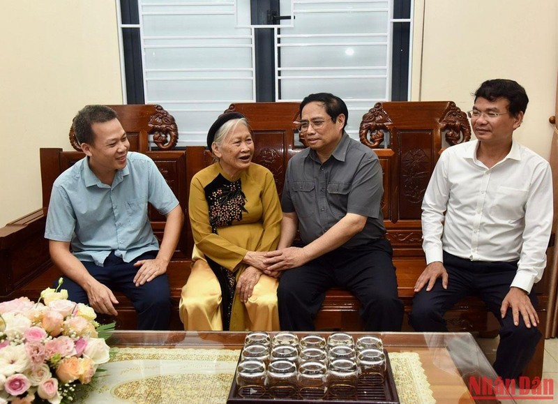 Thủ tướng Phạm Minh Chính kiểm tra một số dự án trọng điểm tại Lào Cai