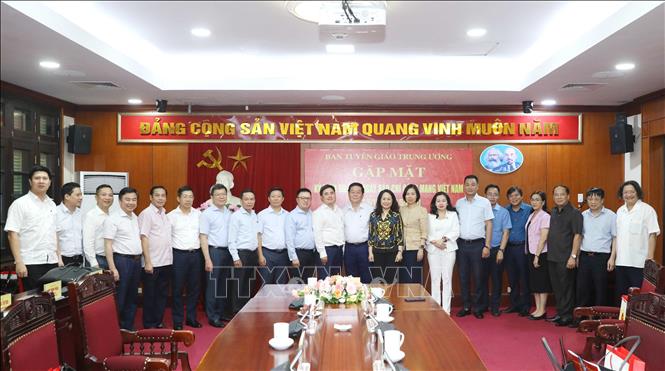 Trưởng ban Tuyên giáo Trung ương làm việc với một số cơ quan báo chí chính trị chủ lực