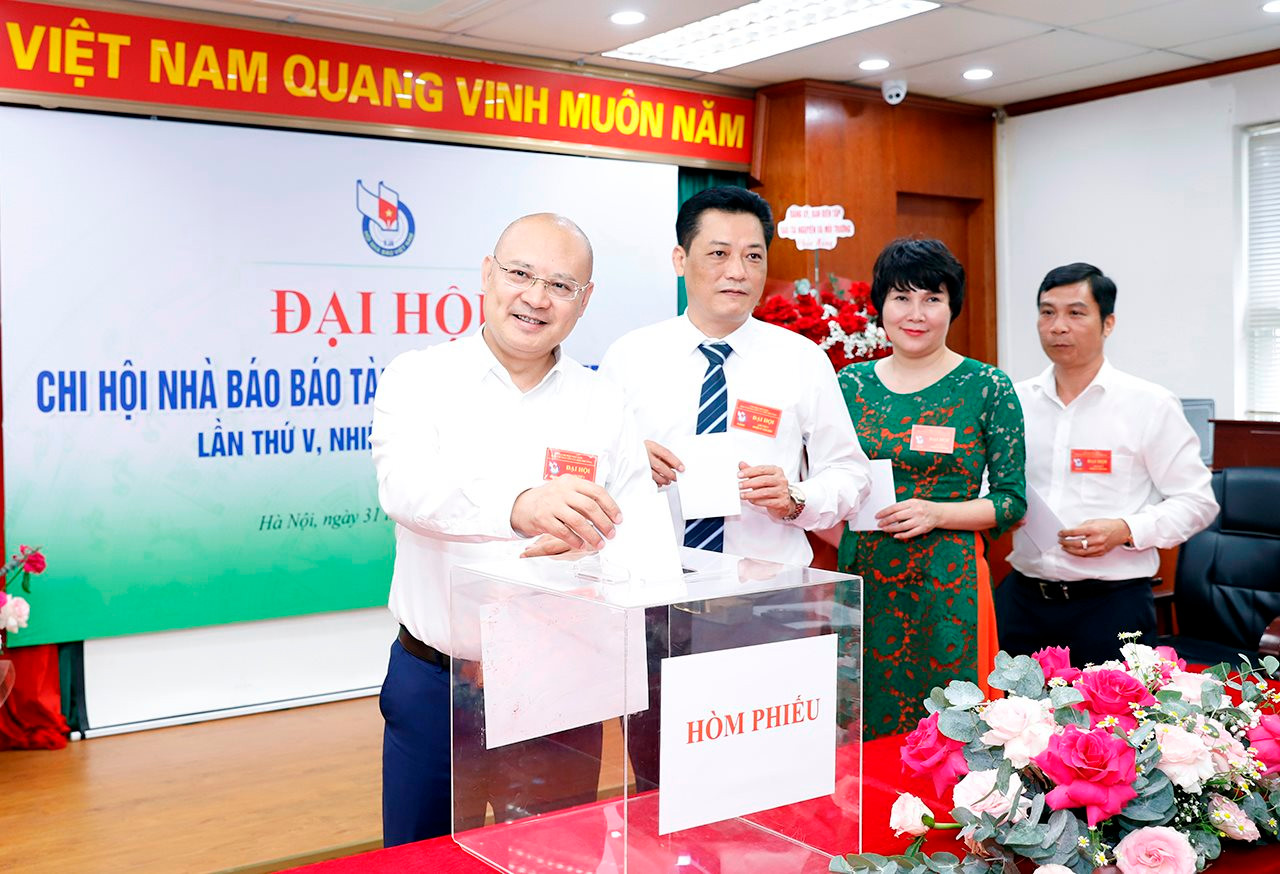 Tổ chức thành công Đại hội Chi hội Nhà báo Báo Tài nguyên và Môi trường nhiệm kỳ 2024 - 2026