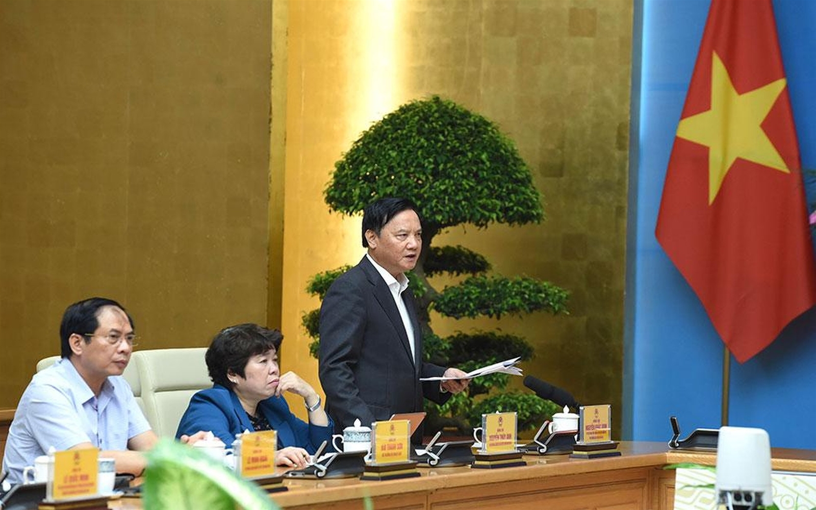 Thủ tướng Phạm Minh Chính chủ trì Phiên họp lần thứ 18 Ban Chỉ đạo quốc gia phòng, chống dịch Covid-19