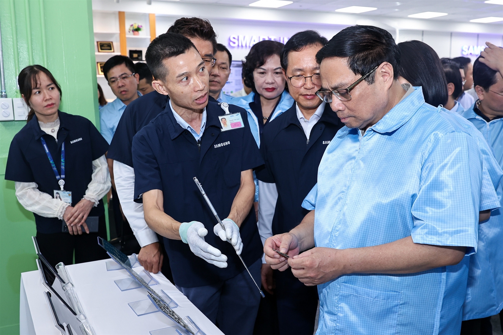 Thủ tướng mong Samsung có thêm lãnh đạo, quản lý người Việt Nam