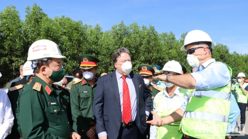 Tăng vốn xử lý ô nhiễm dioxin khu vực sân bay Biên Hòa lên 430 triệu USD