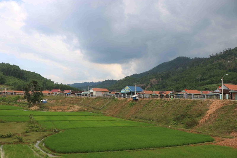 Bình Định kiến nghị Thủ tướng miễn tiền sử dụng đất tái định cư cho các hộ đồng bào dân tộc thiểu số