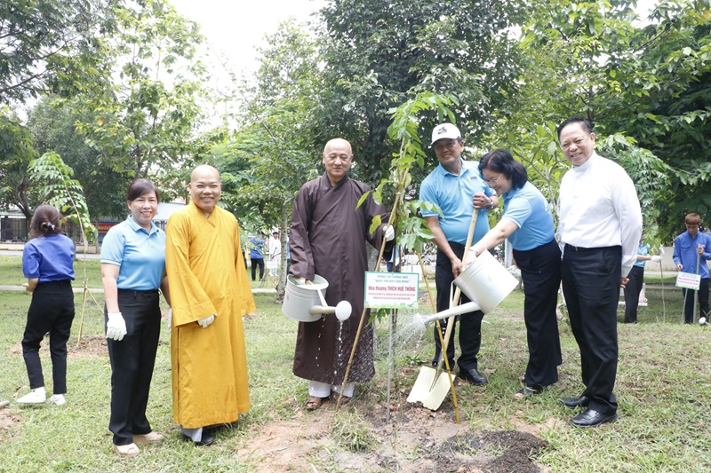 Tỉnh Bình Dương: Kêu gọi người dân “sống xanh, sống đẹp, sống có trách nhiệm với môi trường và cộng đồng“