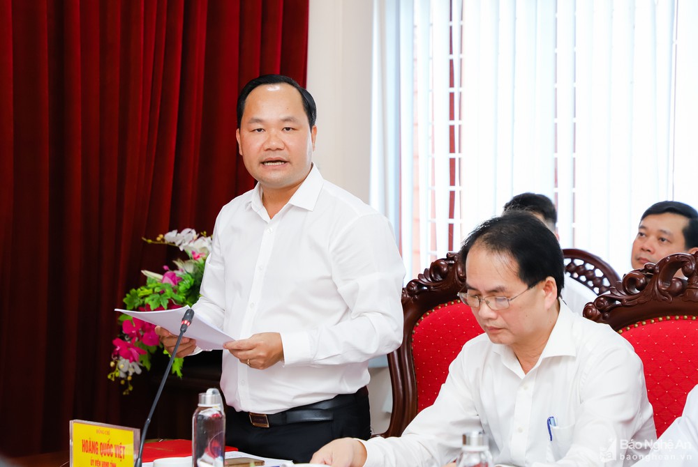 Nghệ An: Chủ tịch UBND tỉnh Nguyễn Đức Trung làm việc với Sở Tài nguyên và Môi trường