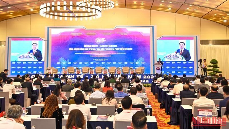 Kiên trì ổn định kinh tế vĩ mô là “chìa khóa” quan trọng để đất nước phát triển mạnh mẽ