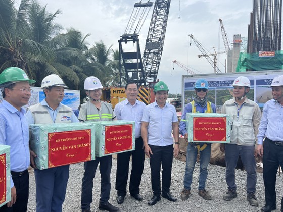 Dự án Đầu tư xây dựng cầu Rạch Miễu 2: Còn 541 hộ dân chưa giao mặt bằng