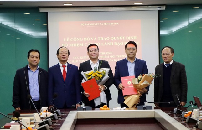 Bộ Tài nguyên và Môi trường bổ nhiệm 8 lãnh đạo cấp cục, vụ
