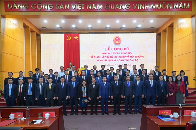 Bộ Nông nghiệp và Môi trường công bố quyết định bổ nhiệm nhân sự lãnh đạo