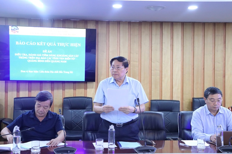 Bộ TN&MT thẩm định đề án điều tra, đánh giá tiềm năng cát trắng các tỉnh từ Quảng Bình đến Quảng Nam