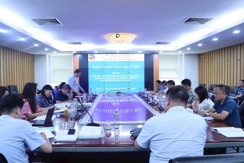 Bộ TN&MT thẩm định đề án điều tra, đánh giá tiềm năng cát trắng các tỉnh từ Quảng Bình đến Quảng Nam