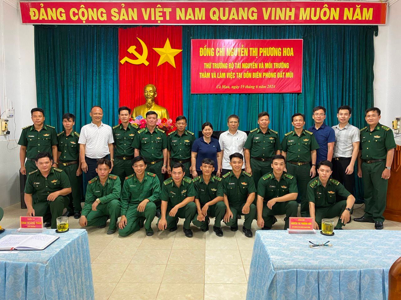 Thứ trưởng Bộ TN&MT Nguyễn Thị Phương Hoa kiểm tra công tác biên giới, biển, đảo ở Cà Mau