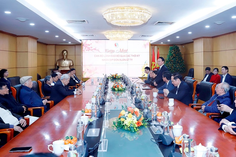 Phát huy truyền thống, đoàn kết đưa ngành TN&MT đóng góp vào sự phát triển bền vững của đất nước