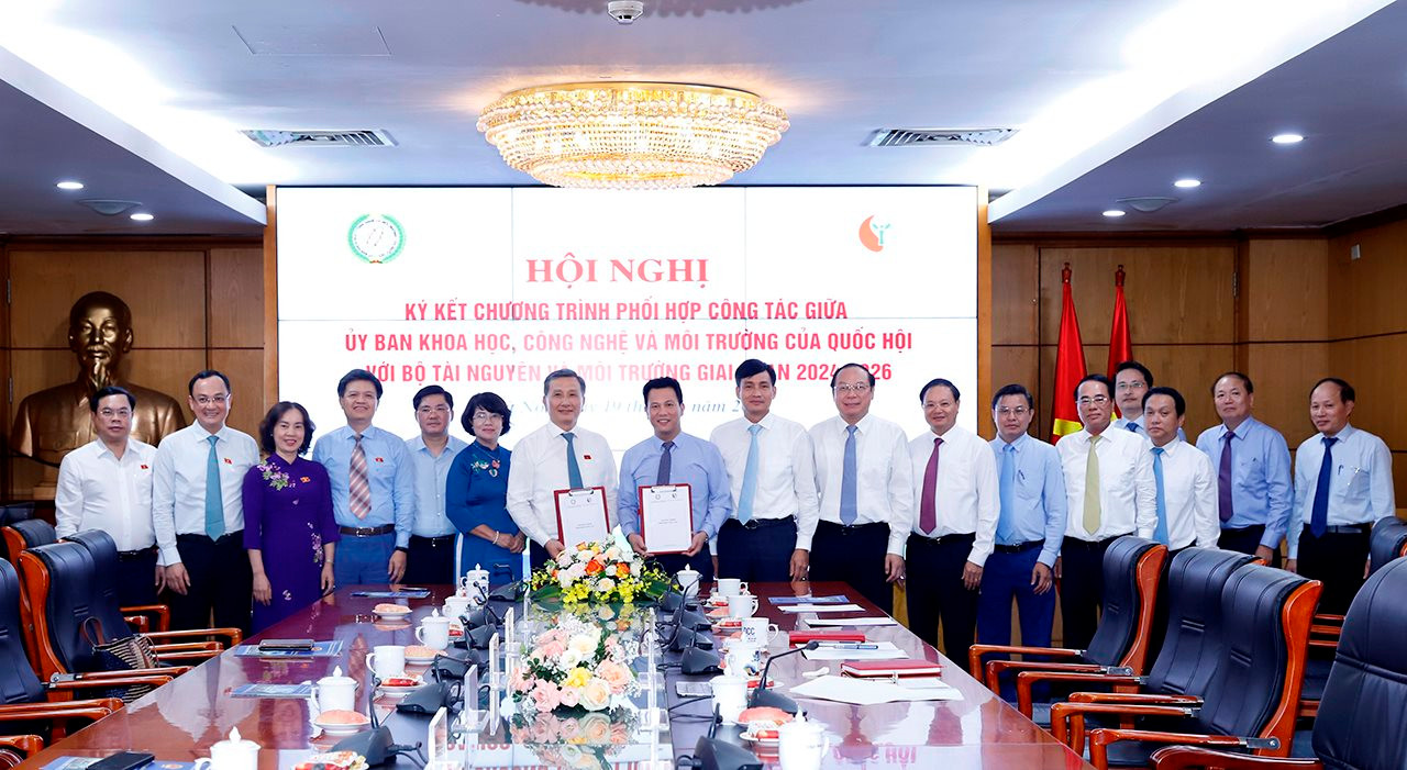 Ký kết phối hợp toàn diện giữa Bộ Tài nguyên và Môi trường với Ủy ban Khoa học, Công nghệ và Môi trường của Quốc hội