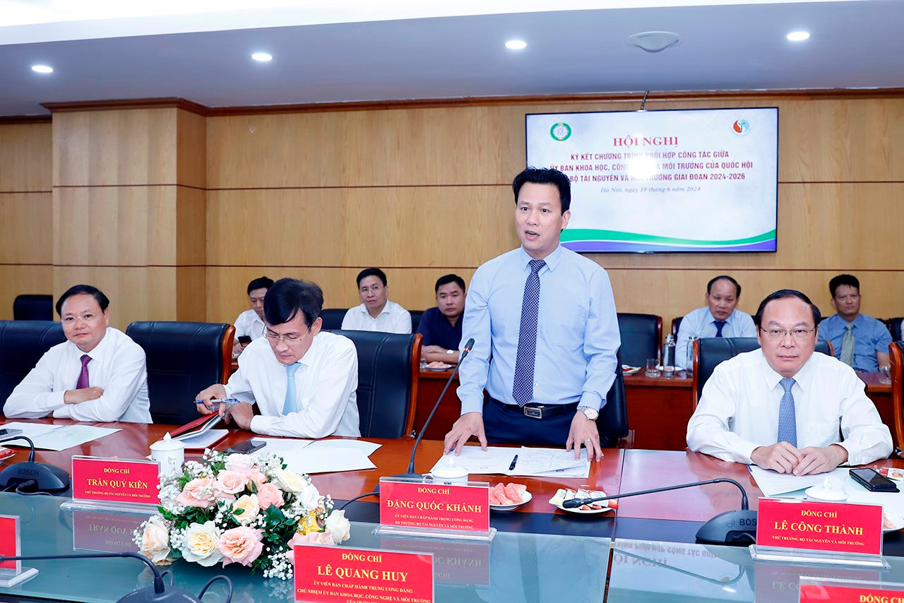 Ký kết phối hợp toàn diện giữa Bộ Tài nguyên và Môi trường với Ủy ban Khoa học, Công nghệ và Môi trường của Quốc hội