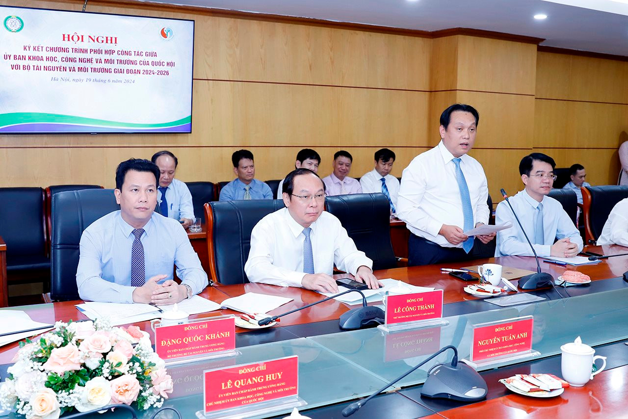 Ký kết phối hợp toàn diện giữa Bộ Tài nguyên và Môi trường với Ủy ban Khoa học, Công nghệ và Môi trường của Quốc hội