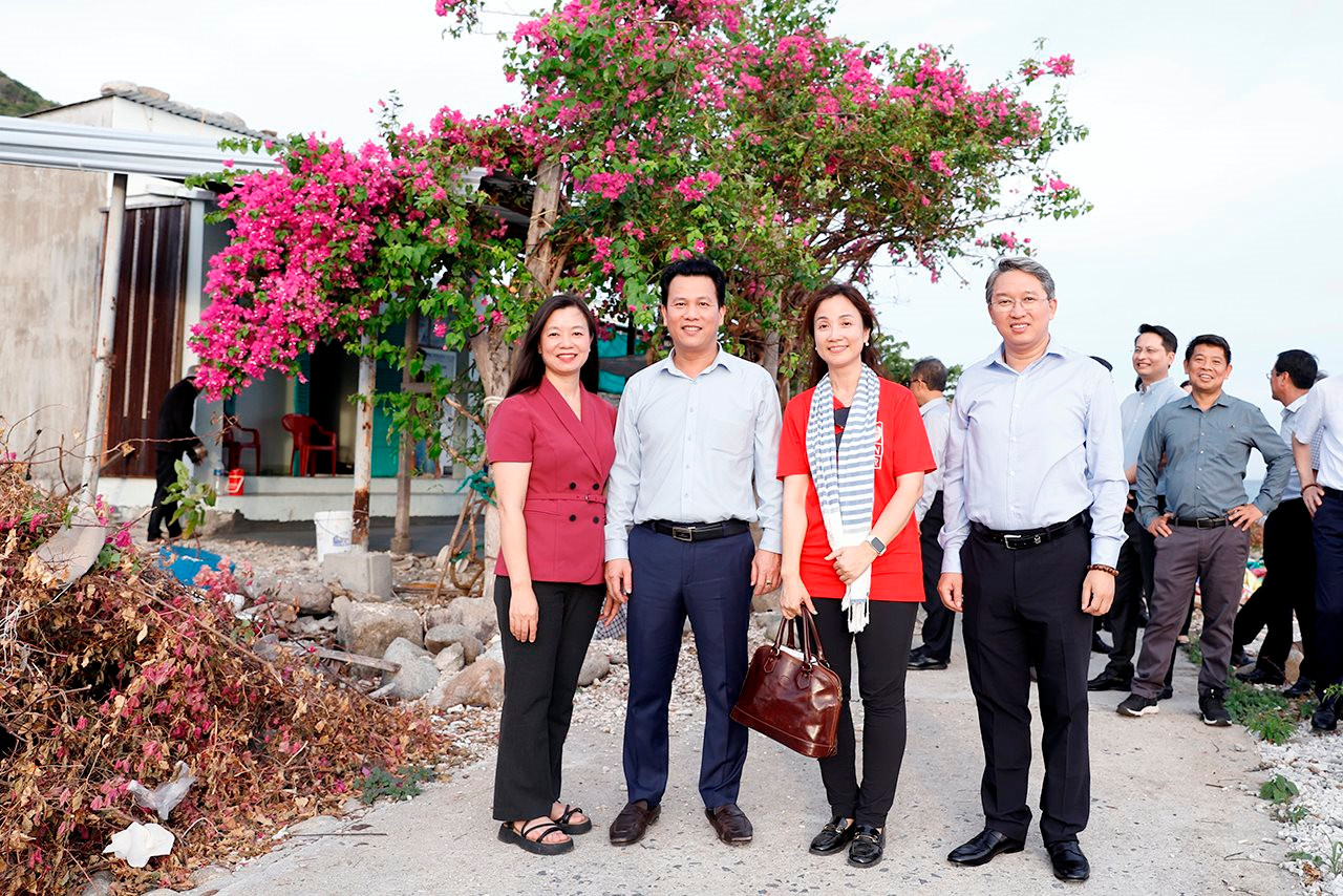 Bộ trưởng Đặng Quốc Khánh dự Lễ công bố cây di sản Việt Nam tại đảo Bích Đầm (Khánh Hoà)