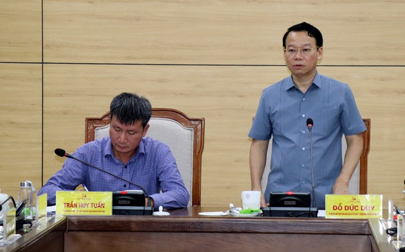 Bộ trưởng Bộ Tài nguyên và Môi trường Đỗ Đức Duy làm việc với lãnh đạo tỉnh Yên Bái về công tác khắc phục hậu quả bão số 3