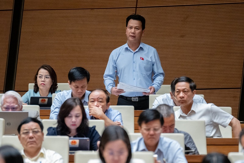 Bộ trưởng Đặng Quốc Khánh phát biểu làm rõ một số nội dung Đại biểu Quốc hội nêu