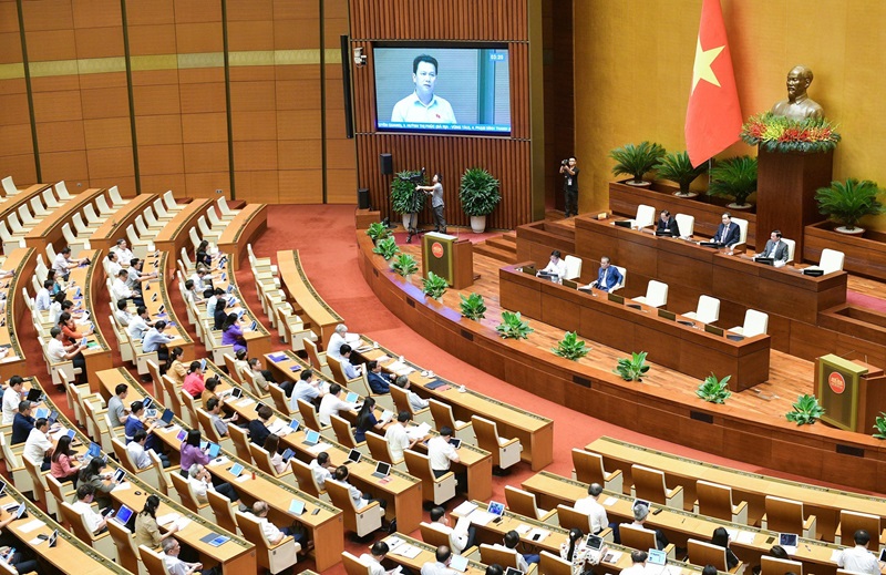 Bộ trưởng Đặng Quốc Khánh phát biểu làm rõ một số nội dung Đại biểu Quốc hội nêu