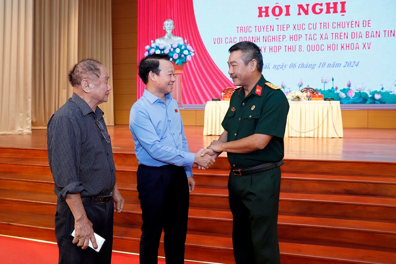 Bộ trưởng Bộ Tài nguyên và Môi trường Đỗ Đức Duy tiếp xúc cử tri tại Yên Bái