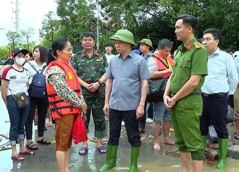 Bộ trưởng Đỗ Đức Duy kiểm tra, chỉ đạo khắc phục hậu quả sau cơn bão số 3 tại Yên Bái