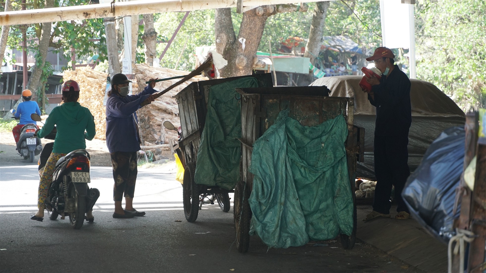 Nhà máy xử lý rác lớn nhất Cần Thơ bảo trì, thành phố thừa 150 tấn rác/ngày