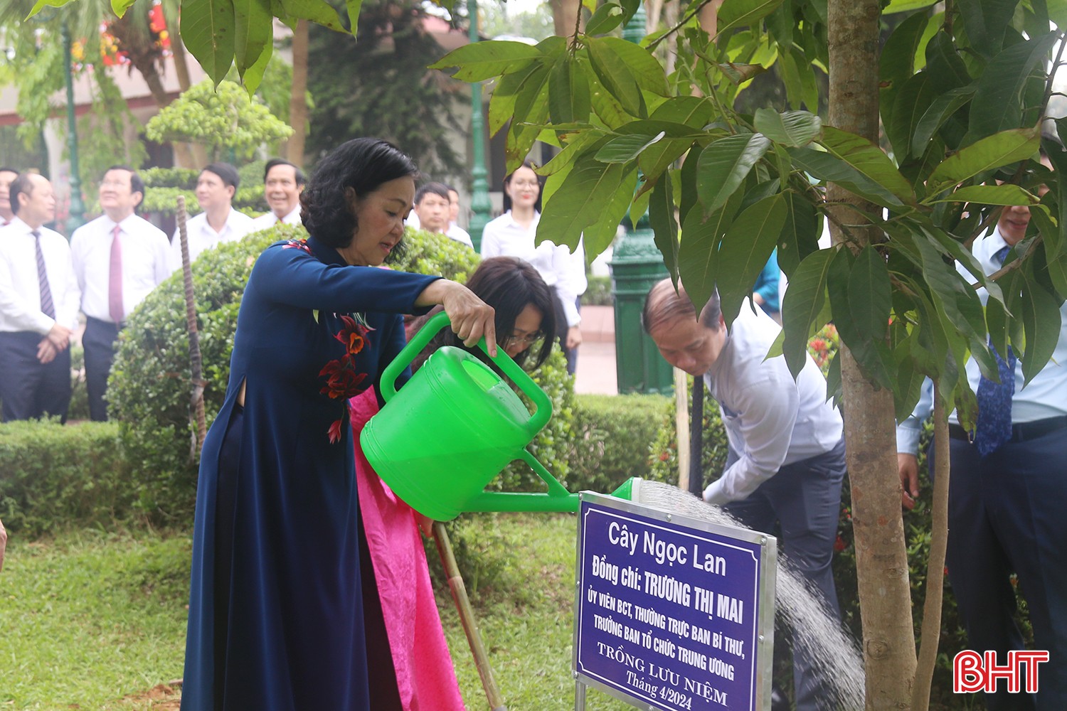 Lãnh đạo Đảng, Nhà nước dâng hương tưởng niệm Tổng Bí thư Trần Phú