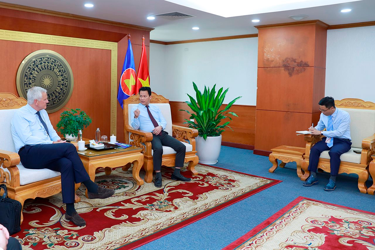 Ngân hàng Đầu tư Châu Âu sẵn sàng đầu tư cho môi trường và khí hậu tại Việt Nam