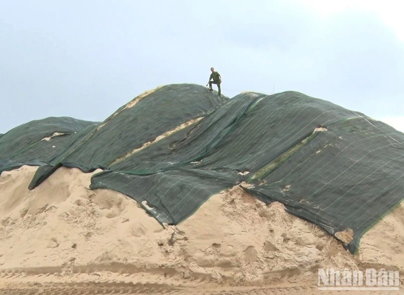 Chủ khu du lịch ven biển khai thác cát trái phép, thu lợi bất chính gần 5 tỷ đồng