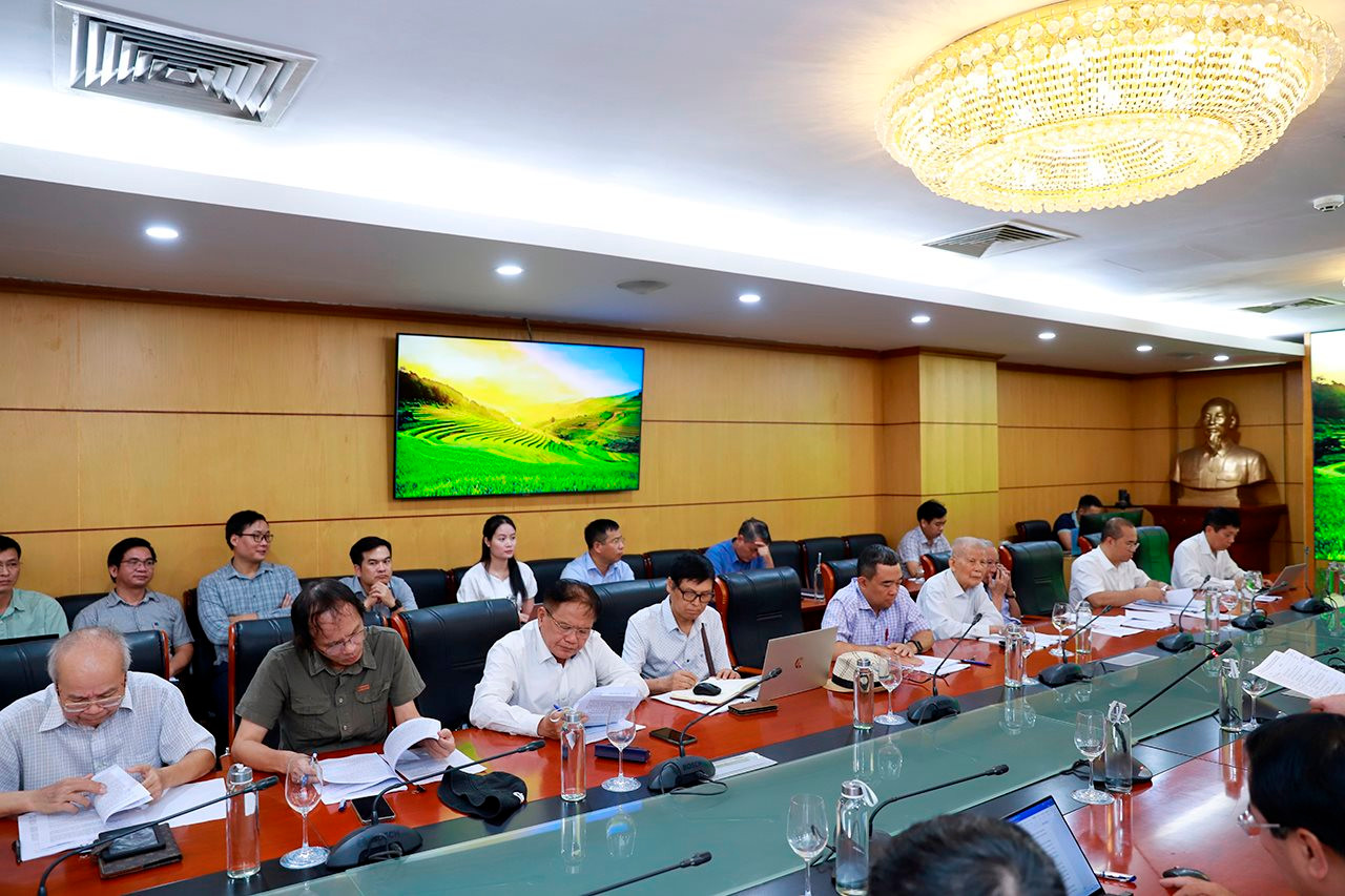 Các chuyên gia, nhà khoa học đề xuất ban hành Nghị quyết mới thay thế Nghị quyết số 24-NQ/TW