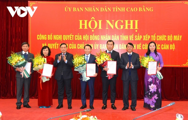 Bổ nhiệm ông Nông Quốc Hùng giữ chức Giám đốc Sở Nông nghiệp và Môi trường Cao Bằng