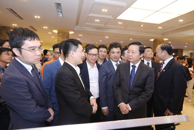 Việt Nam đang trên con đường chuyển đổi số
