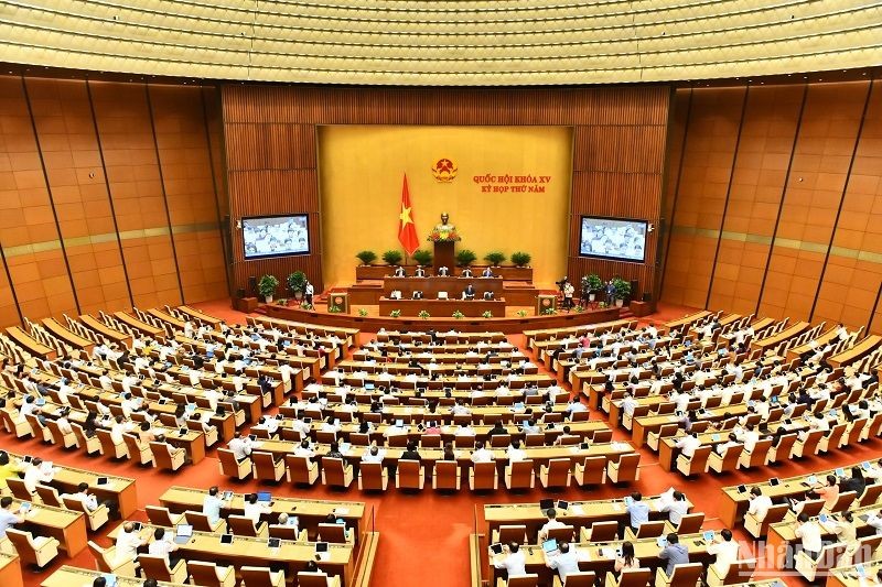 Thông cáo báo chí số 13 Kỳ họp thứ 5, Quốc hội khóa XV