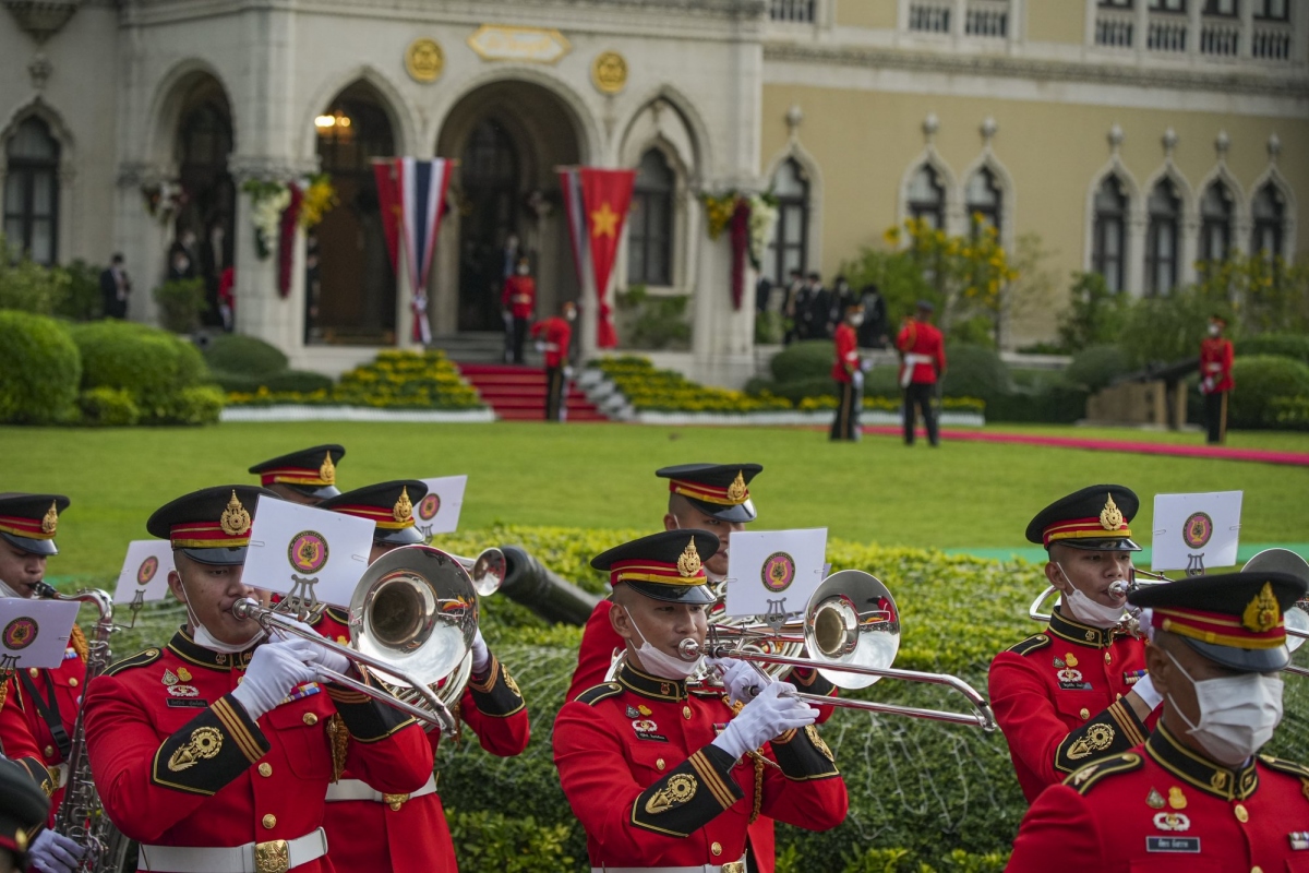Thủ tướng Thái Lan chủ trì lễ đón trọng thể Chủ tịch nước Nguyễn Xuân Phúc