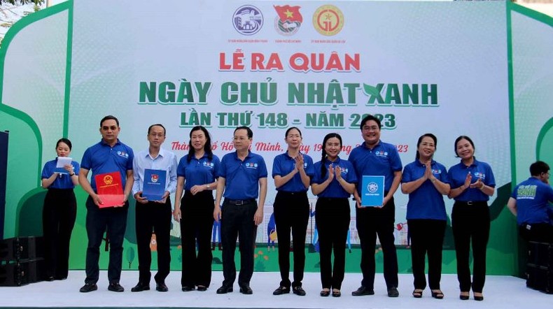 Tuổi trẻ Thành phố Hồ Chí Minh ra quân Ngày Chủ nhật xanh