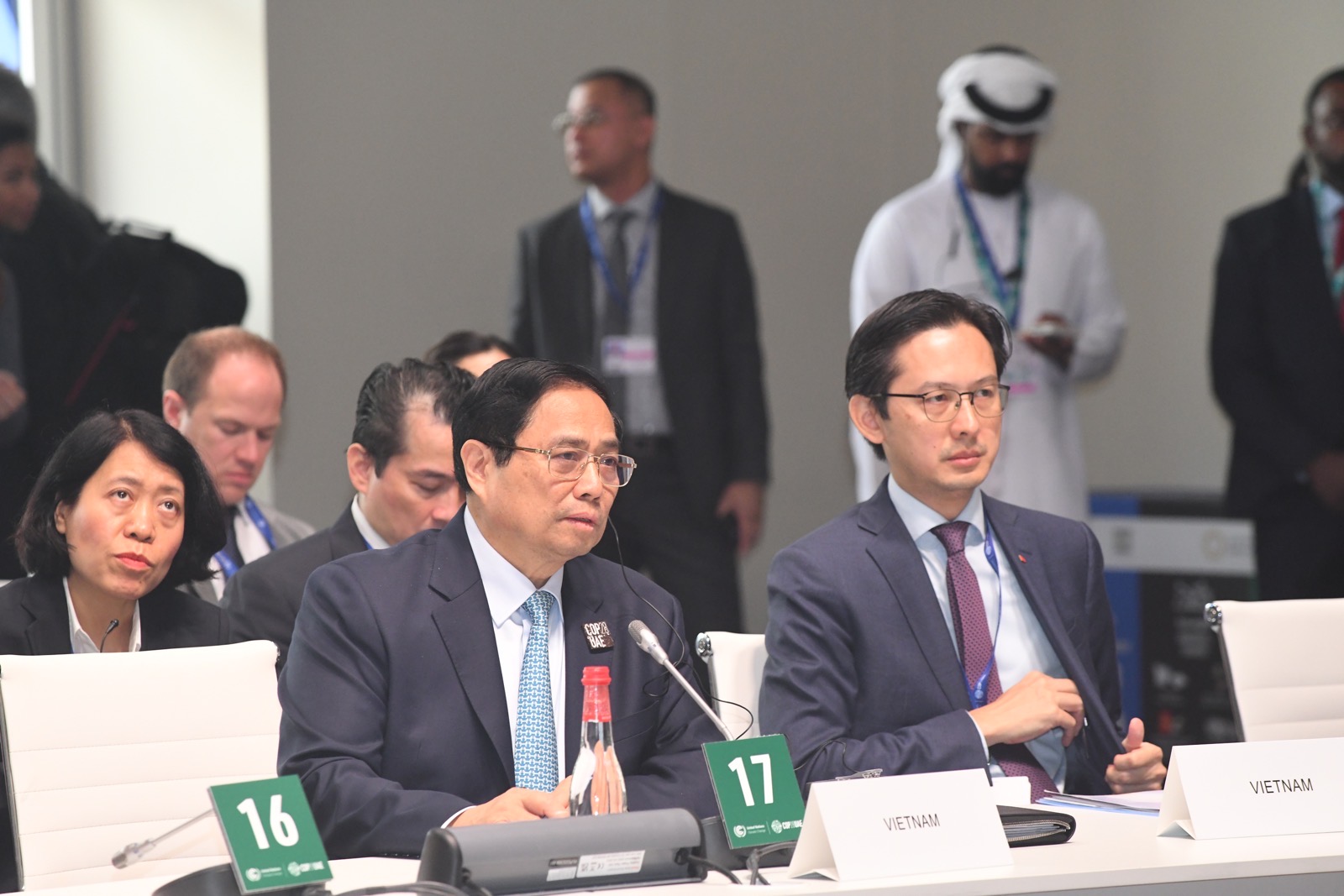 Việt Nam sẽ chuyển đổi nhanh từ điện than sang năng lượng tái tạo