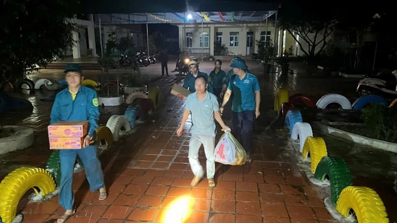 Cô Tô: Mưa to, gió giật mạnh cấp 10, mất điện toàn huyện do ảnh hưởng của bão số 3