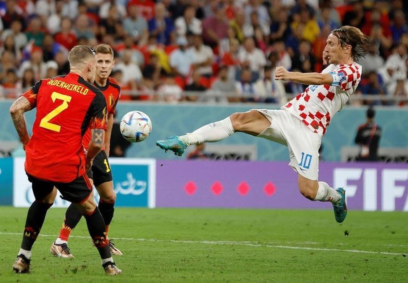 Nhìn lại World Cup ngày thứ 12: Kỳ tích mang tên “Samurai xanh”