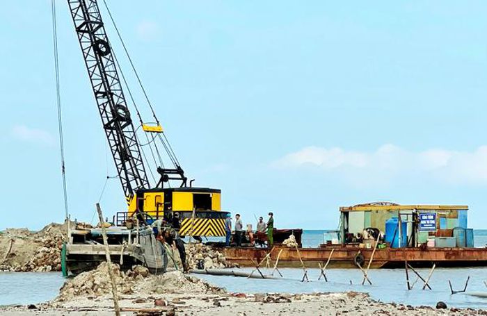 Báo động tình trạng khai thác trái phép tài nguyên, khoáng sản tại Tây Nam Bộ