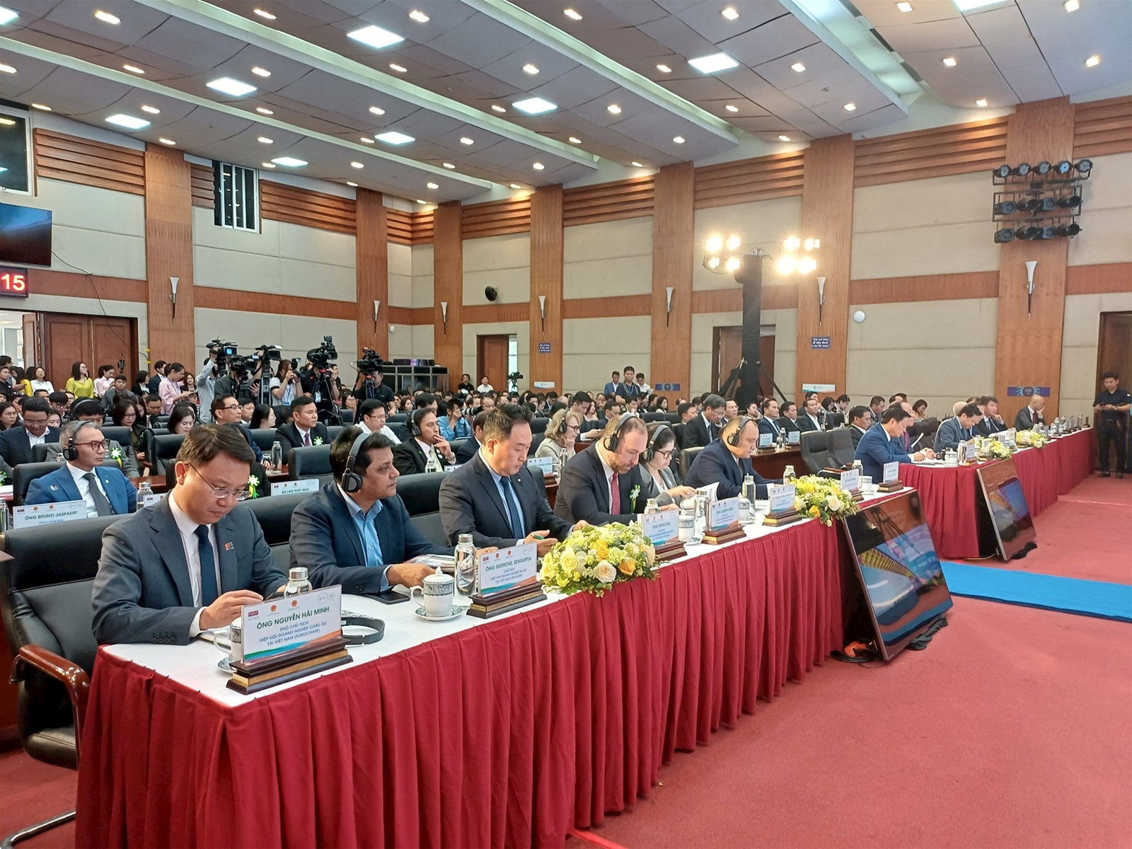 Thứ trưởng Bộ TN&MT Lê Công Thành: Chuyển đổi xanh vừa là trách nhiệm, vừa là cơ hội