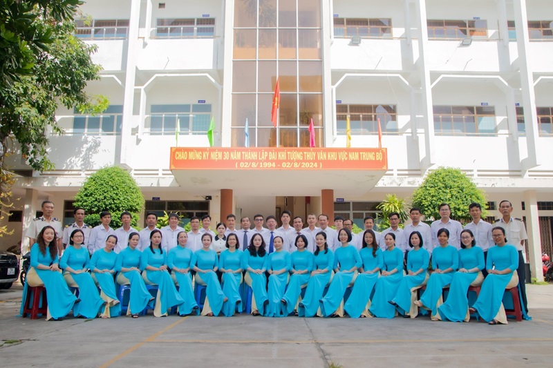 Đài Khí tượng Thủy văn Nam Trung Bộ: 30 năm xây dựng, phát triển và đổi mới