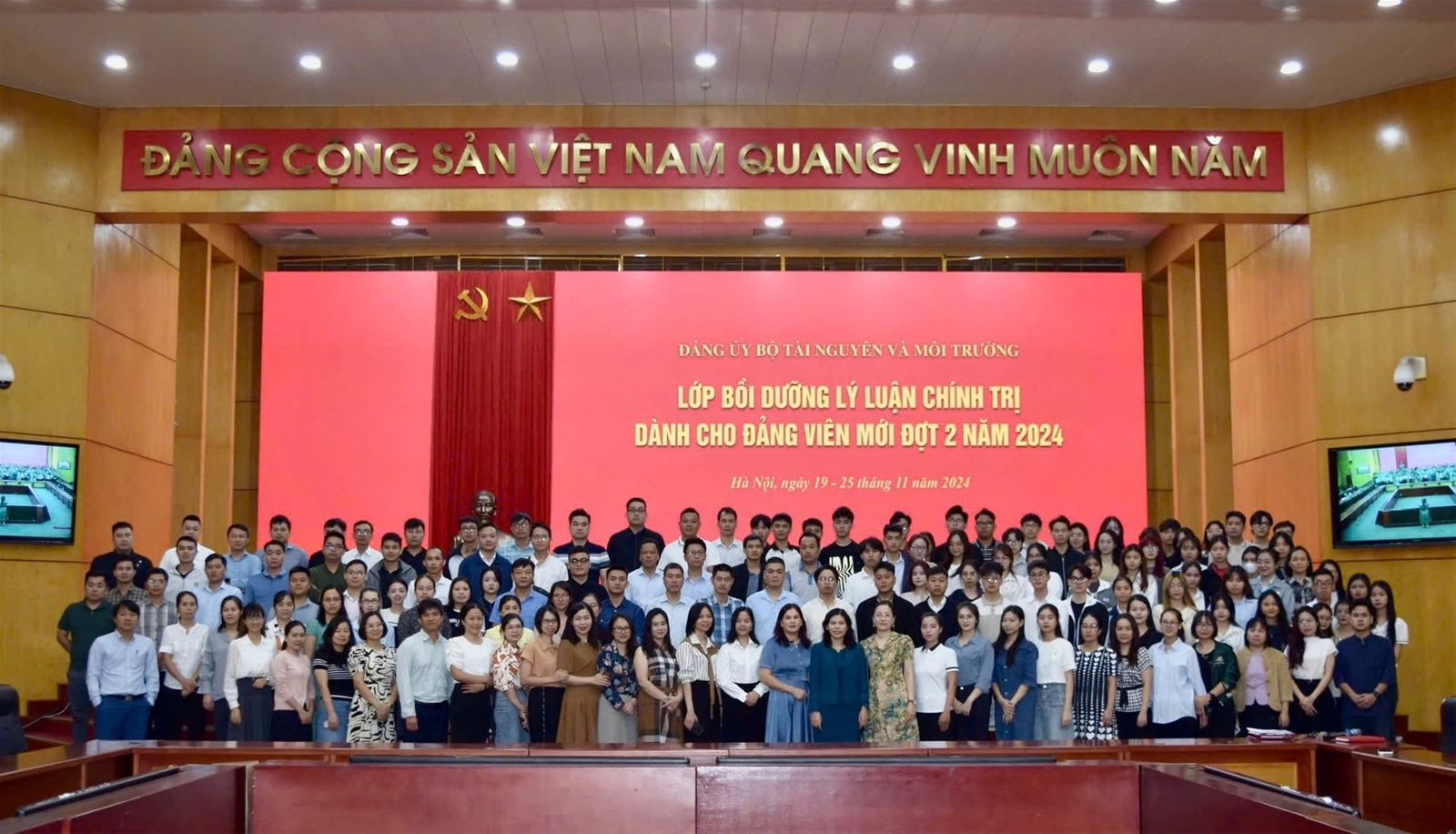 Đảng uỷ Bộ TN&MT: Khai giảng khoá bồi dưỡng lí luận chính trị cho đảng viên mới