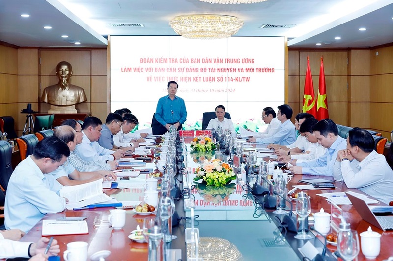 Đoàn khảo sát của Ban Dân vận Trung ương làm việc với Ban Cán sự Đảng Bộ Tài nguyên và Môi trường