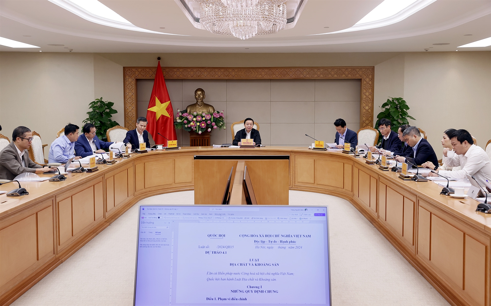 Mọi hoạt động về địa chất, khoáng sản phải được quản lý chặt chẽ, công khai