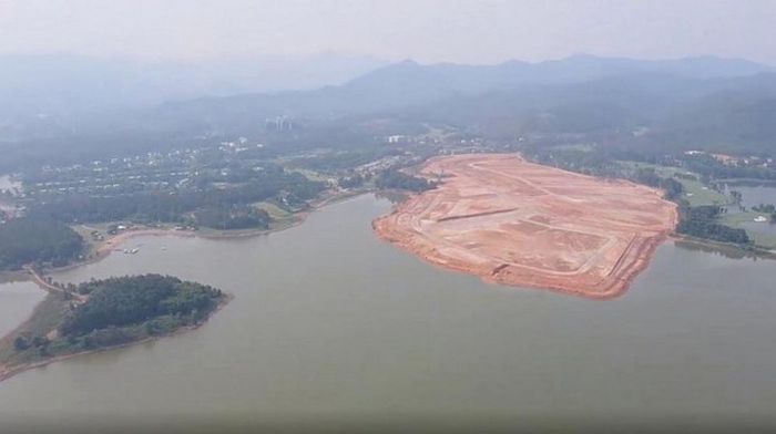 Hàng loạt địa phương buông lỏng quản lý dẫn tới lấn chiếm, san, lấp hồ ao, kè bờ, lấn sông