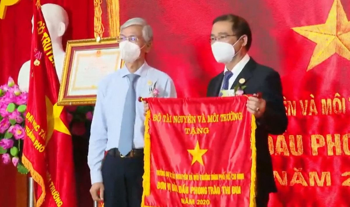 Trường Đại học TN&MT TP.HCM: Kỷ niệm 10 năm thành lập và đón nhận Huân chương Lao động hạng Nhì