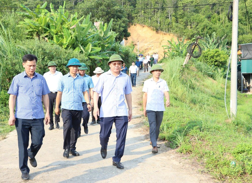 Thứ trưởng Bộ TN&MT Lê Công Thành và Đoàn công tác PCTT kiểm tra thực địa tại Bắc Kạn